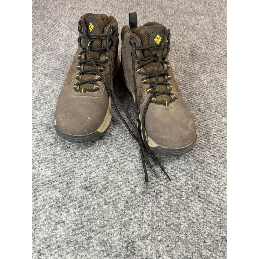 COLUMBIA Boot Men's 7.5 Transverse Hike Waterproof Cordovan Golden Yellow